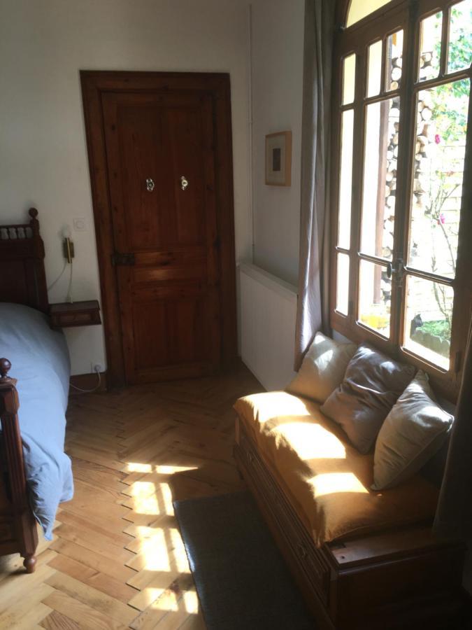Charmant Appartement Sur Cour, Le Berlingott Bagneres-de-Bigorre Exterior photo