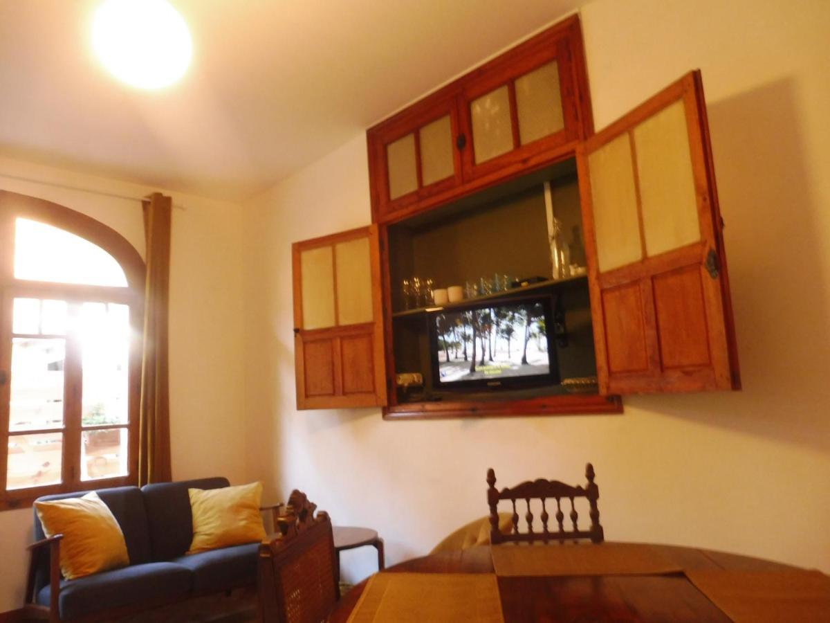 Charmant Appartement Sur Cour, Le Berlingott Bagneres-de-Bigorre Exterior photo